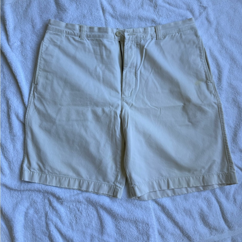J Crew - classic khaki shorts - cream color 38